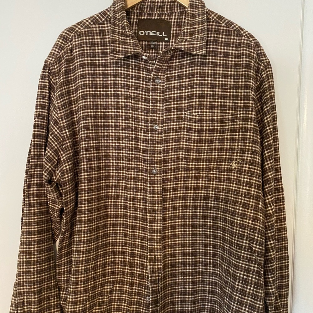 Men’s like new O’Neil plaid flannel button down